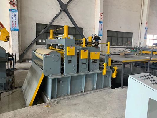 100m / min Q195 Q235 Q345 Maszyna do cięcia wzdłużnego cewki stalowej
