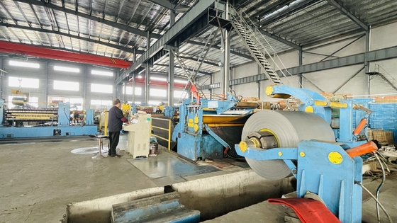 Maszyna do cięcia blachy o grubości 1800 mm z hydraulicznym odwijarką typu ciężkiego