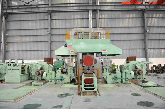 Odwracalna walcarka na zimno 700mm 4hi