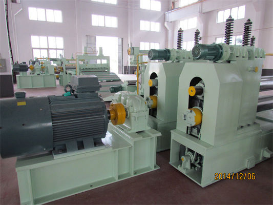 MA-(0,2 ~ 1) × 600 mm Linia do cięcia wzdłużnego cienkiej blachy do cewek 8000 kg z jednoramiennym rozwijakiem hydraulicznym wyprodukowanym przez Chiny