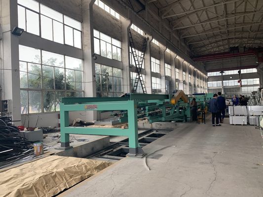 Automatyczna maszyna do cięcia blachy stalowej o mocy 7,5 kW z systemem sterowania PLC