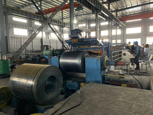 Ciężka hydrauliczna odwijak Automatyczna linia do cięcia wzdłużnego cewki stalowej 3-10 mm