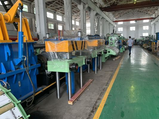 Maszyna do cięcia metalu ze stali węglowej Automatyczna linia do cięcia wzdłużnego blachy stalowej 3 mm