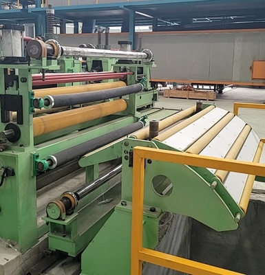 Maszyna do cięcia wzdłużnego cewki stalowej Q235 Precyzyjna maszyna do cięcia wzdłużnego o mocy 380KW