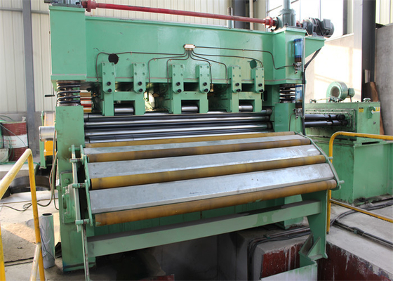 PLC 1500mm Maszyna do cięcia na długość 20m / min Toczenie CE